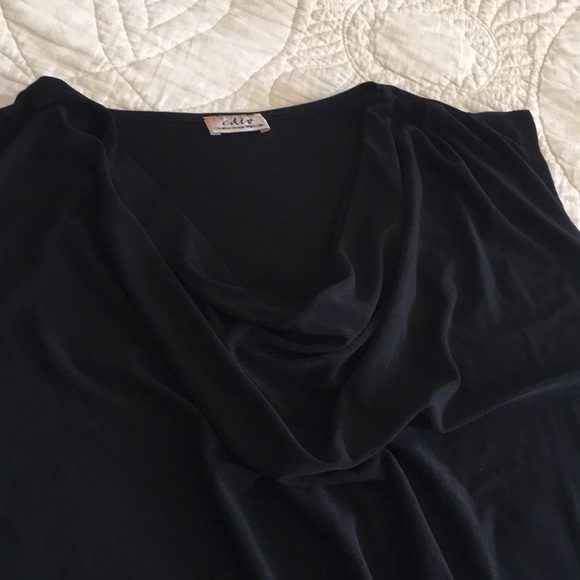 Sleeveless tank top blouse - Picture 2 of 7